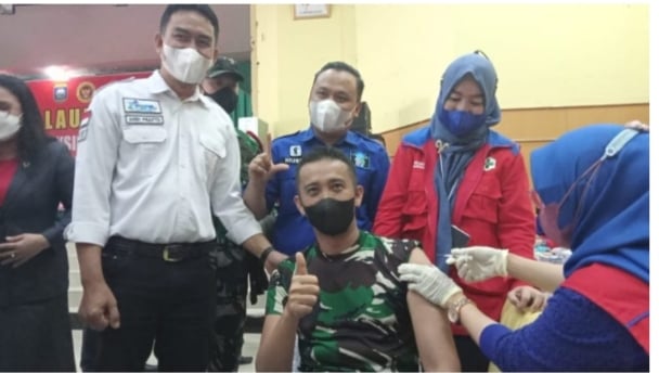 BIN Daerah Sumsel bersama Pemkab OKU menggelar vaksinasi Covid-19 dosis booster untuk masyarakat, Rabu (26/1).