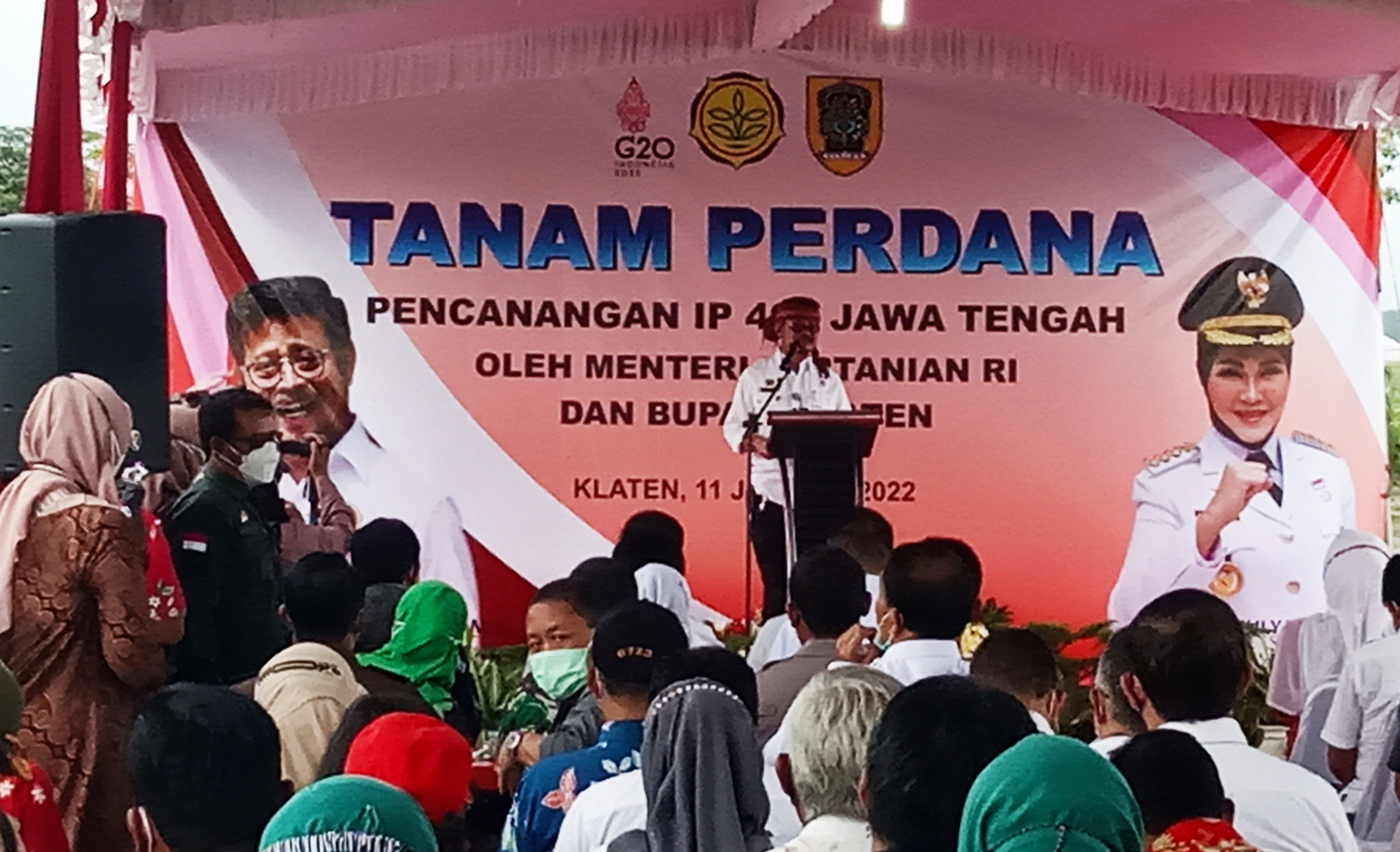 Menteri Pertanian Syahrul Yasin Limpor menghadiri penanaman perdana padi indeks pertanaman (IP) 400 di Klaten