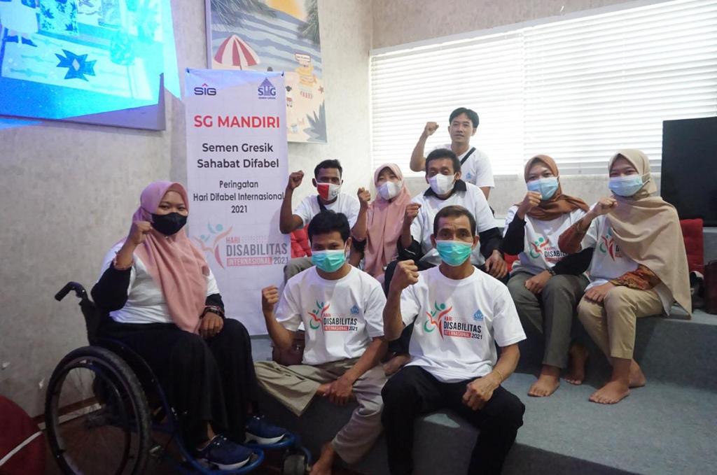 Penyandang disabilitas yang bekerja di Semen Gresik