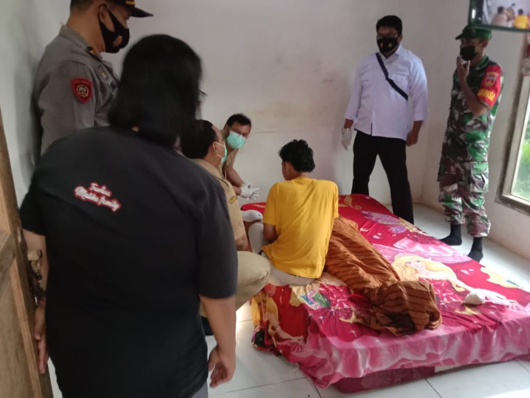 Seorang korban pesta minuman keras di Jepara masih dalam perawatan