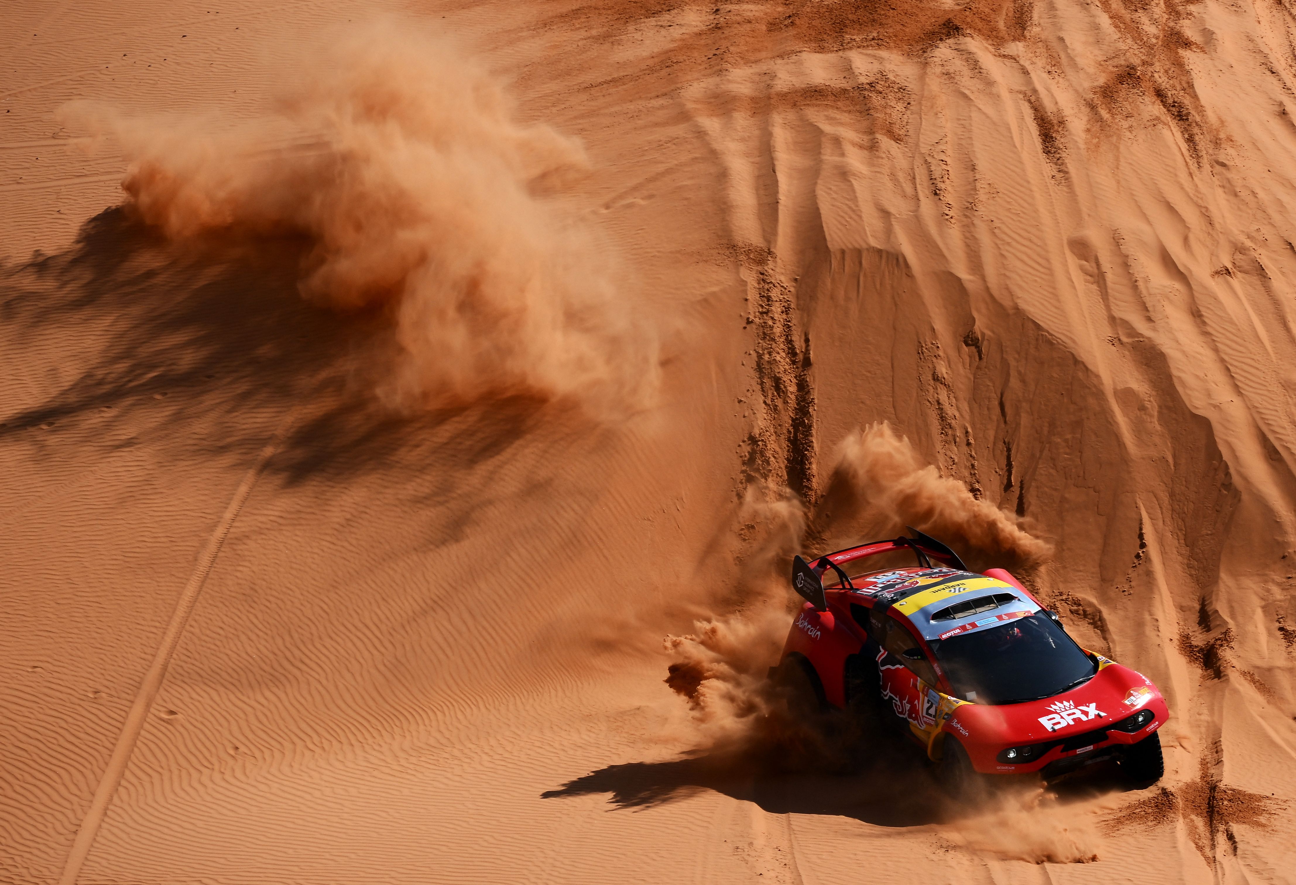 Pembalap Prancis, Sebastian Loeb memenangi etape 7 Reli Dakar 2022, Minggu (9/1). 