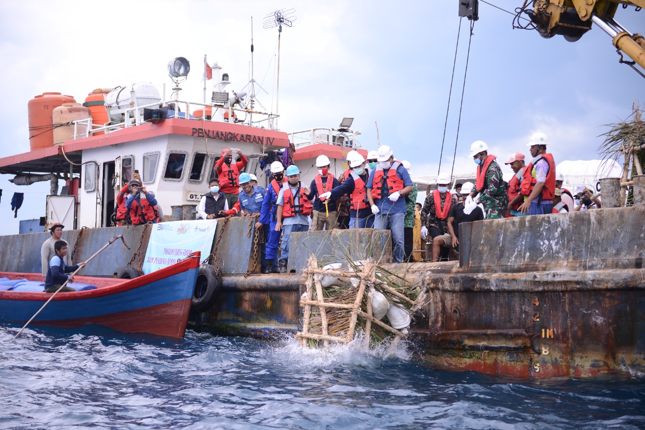 Penenggelaman rumpon untuk habitat biota aut