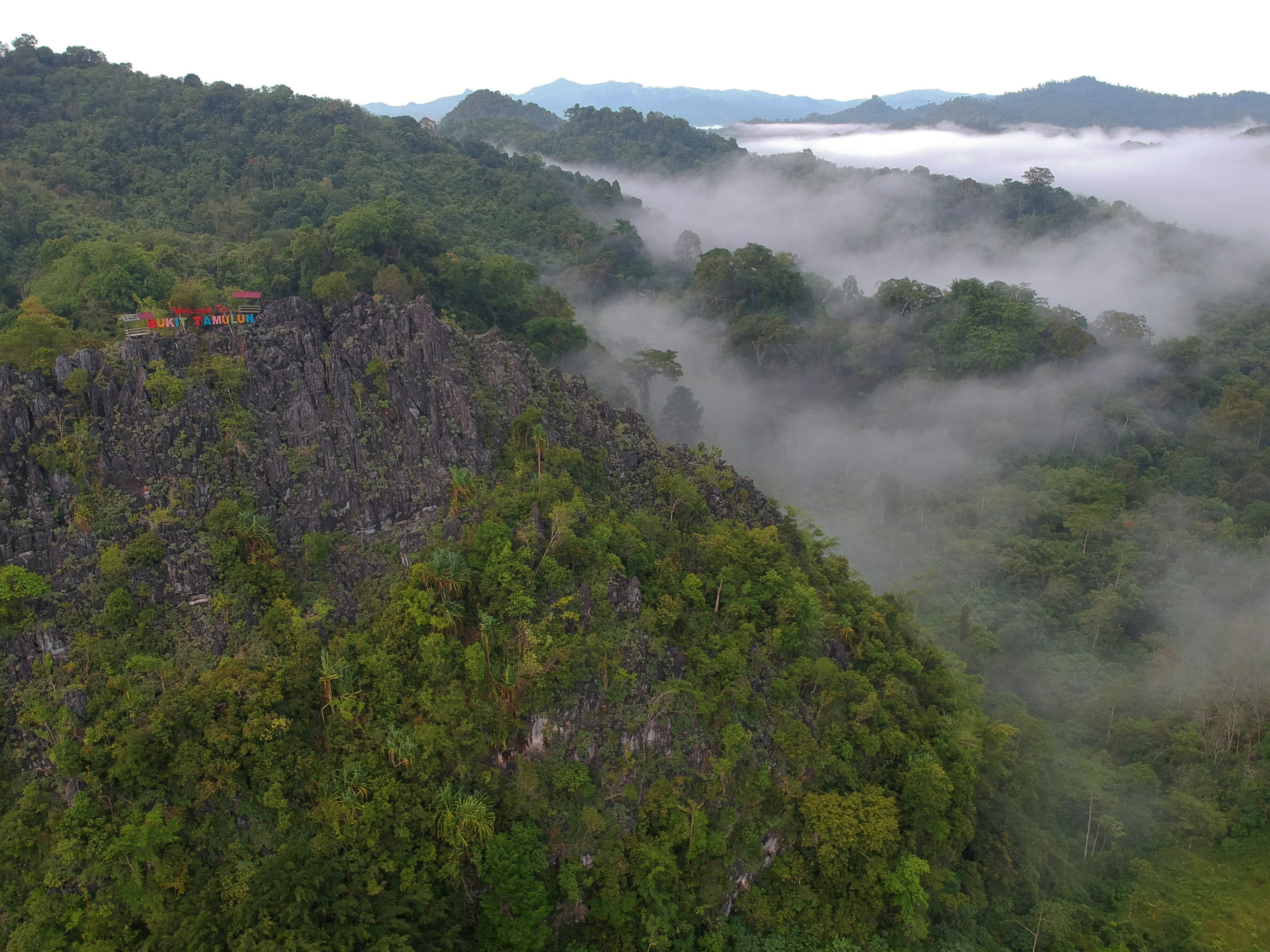 Karst Bukit Tamulun yang berada di hutan adat Tamulun Indah di bagian hulu Sungai Batang Limun merupakan salah satu wisata alam potensial.