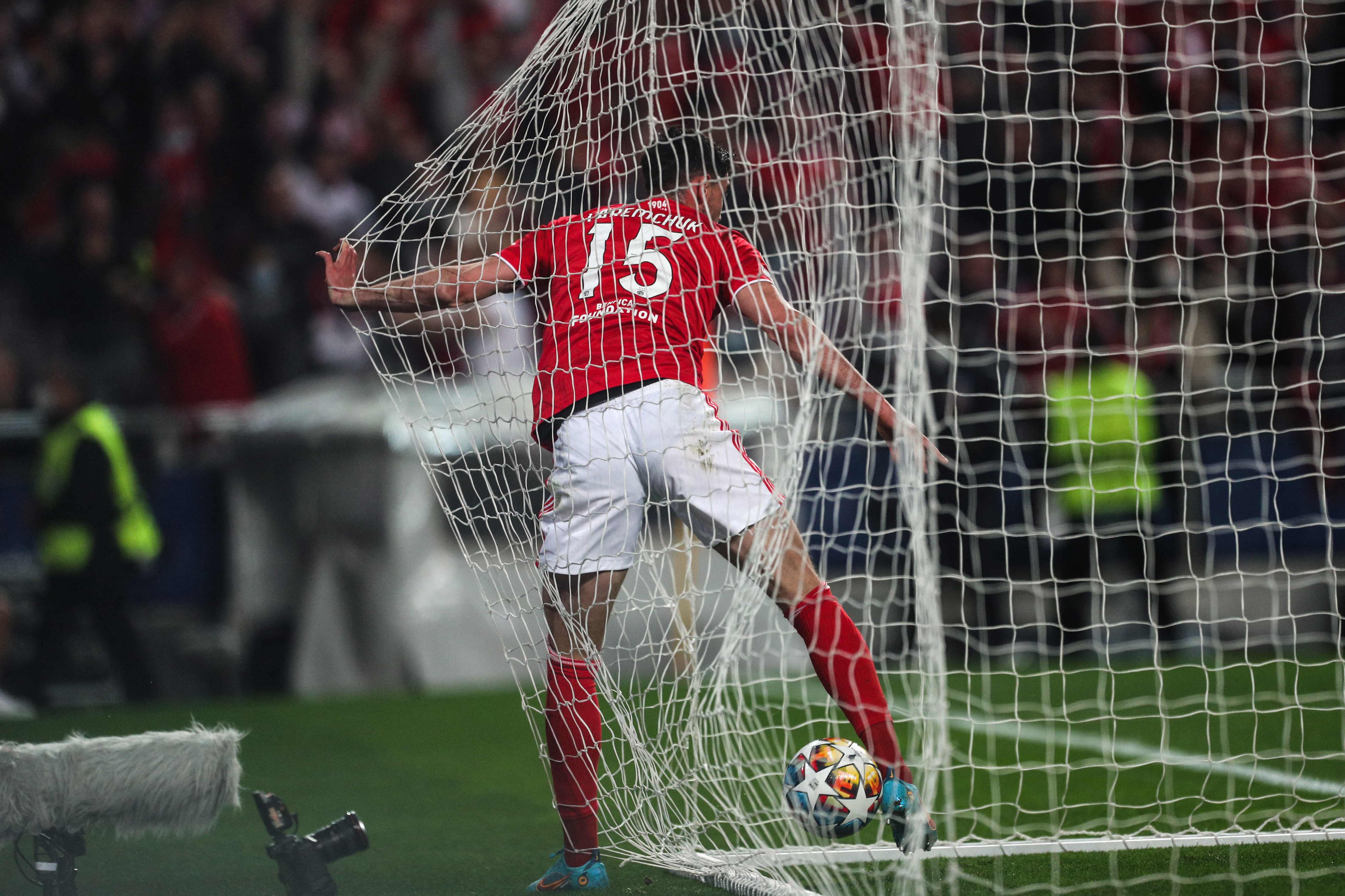 Penyerang Benfica asal Ukraina Roman Yaremchuk