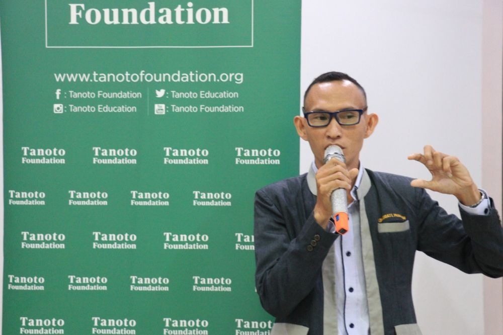  Aplikasi Natural Reader untuk Mengecek Pronunciation