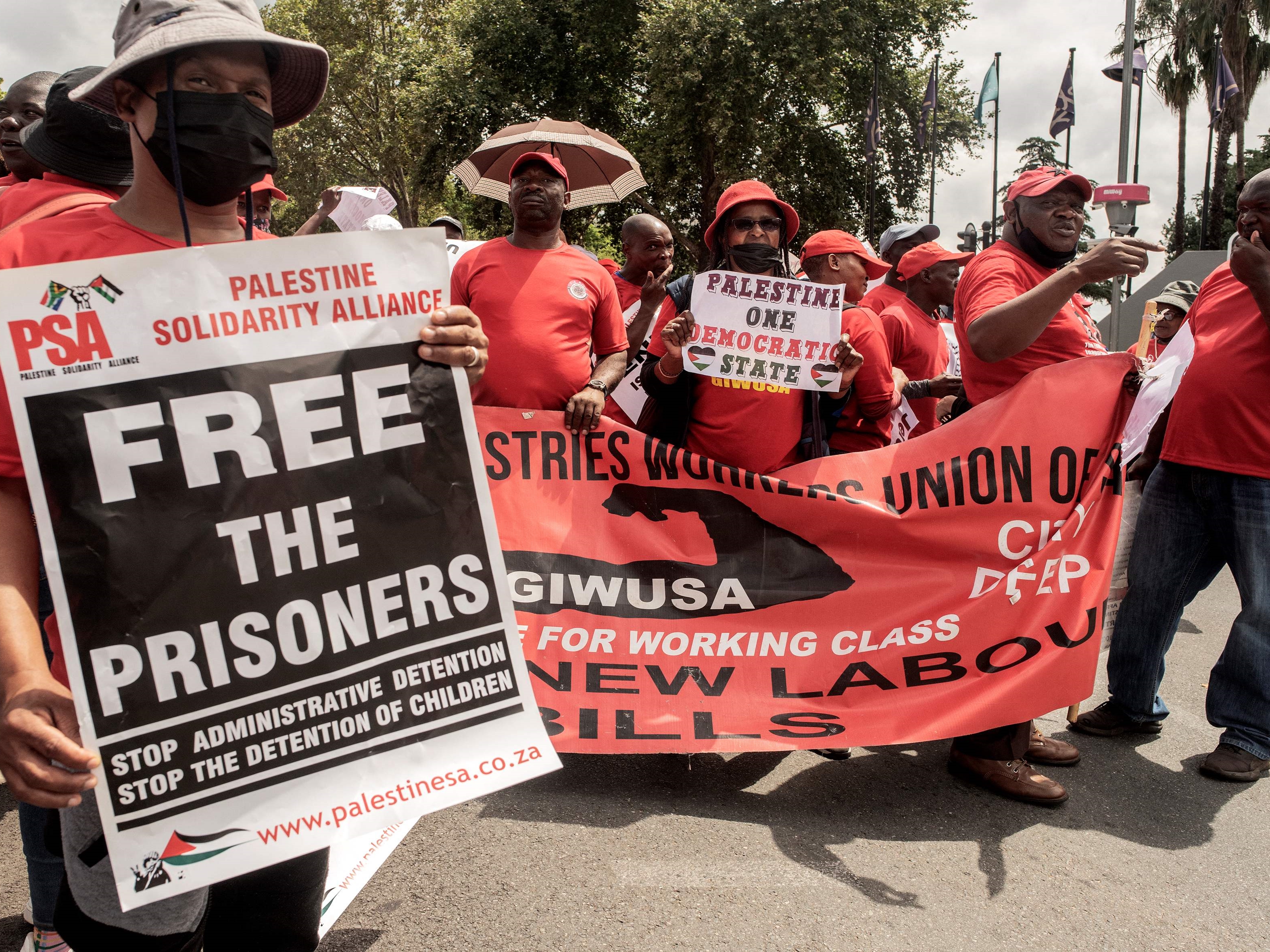 Pro-Israel, Mantan Hakim Tinggi Afrika Selatan Minta Maaf