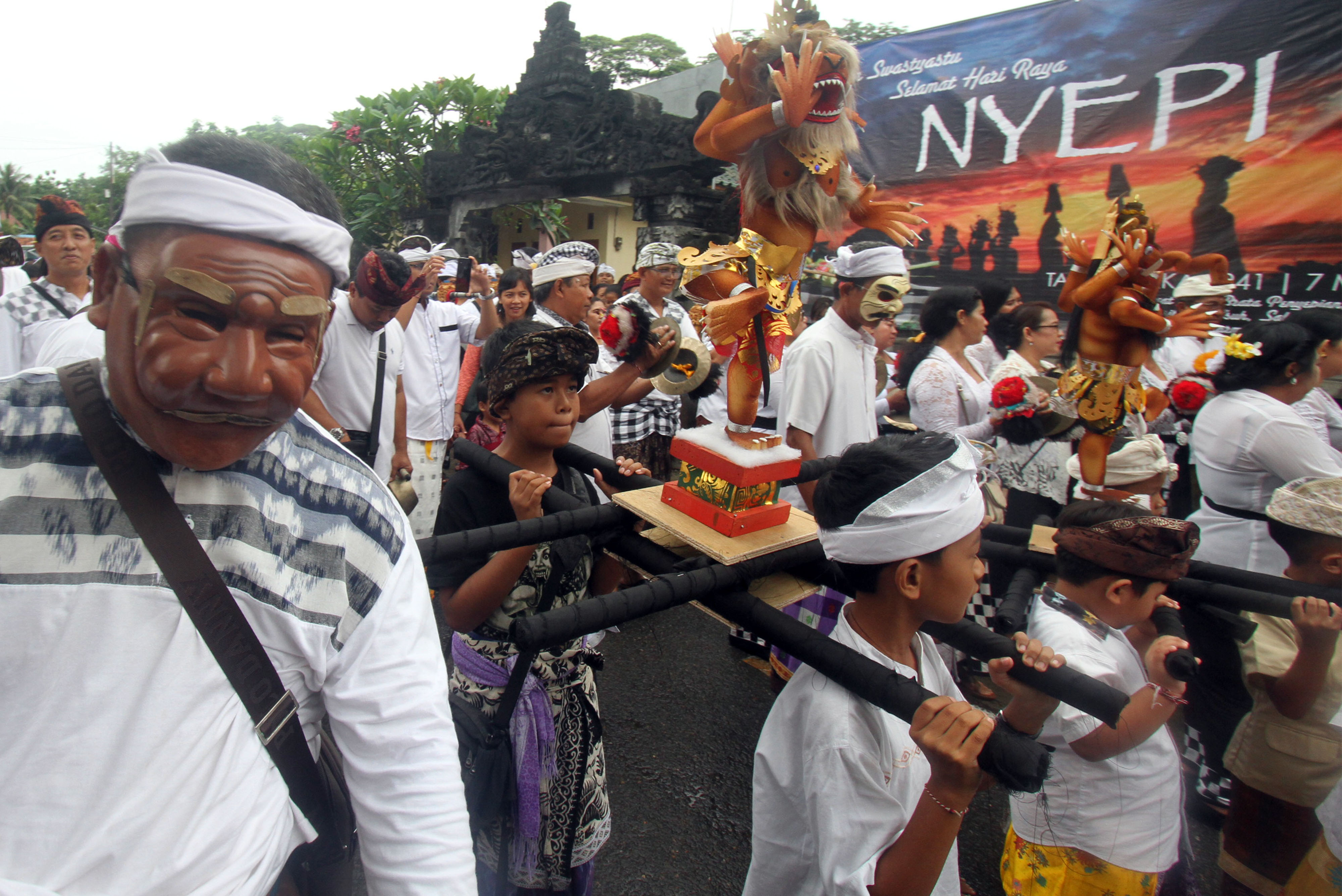 Pawai ogoh-ogoh pada 2019 sebelum pandemi.