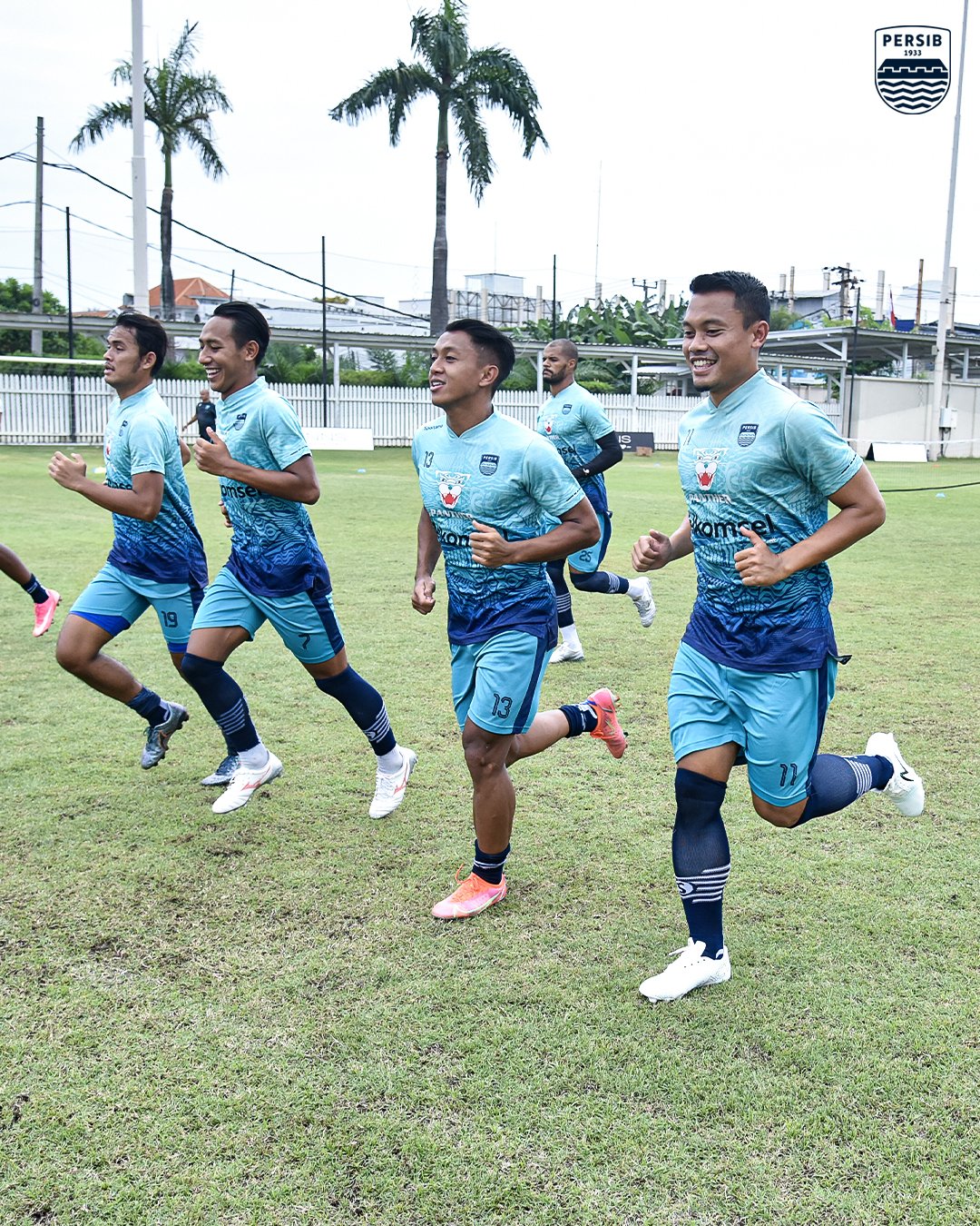 Sesi latihan Persib