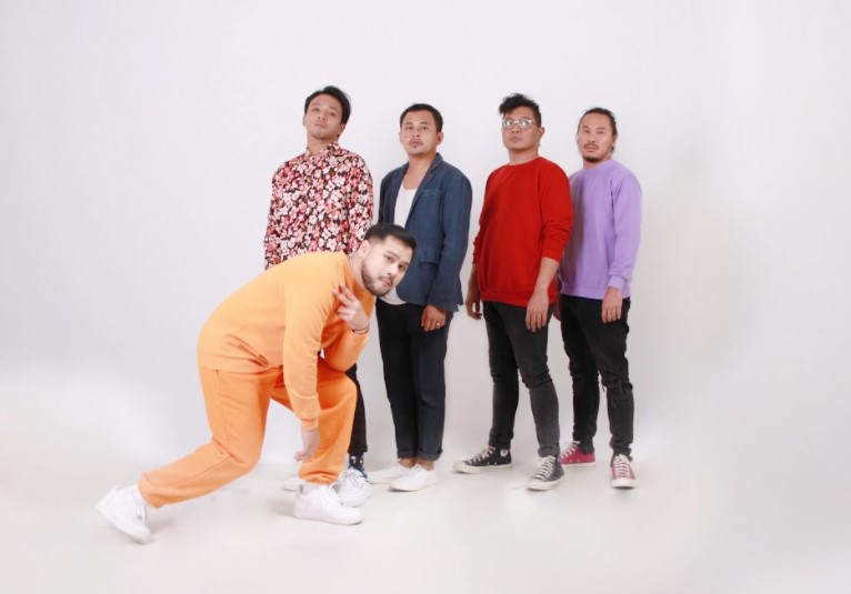 Lightcraft dan Pretty Nico