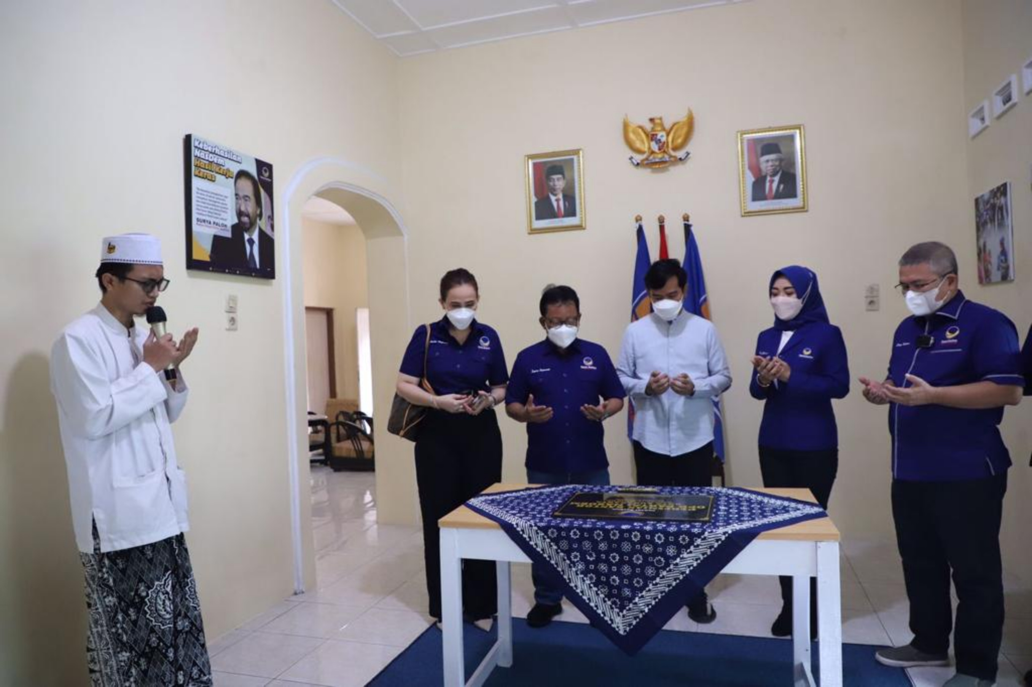 Walikota Gibran Rakabuming Raka resmikan Sekretariat NasDem Kota Surakarta. 