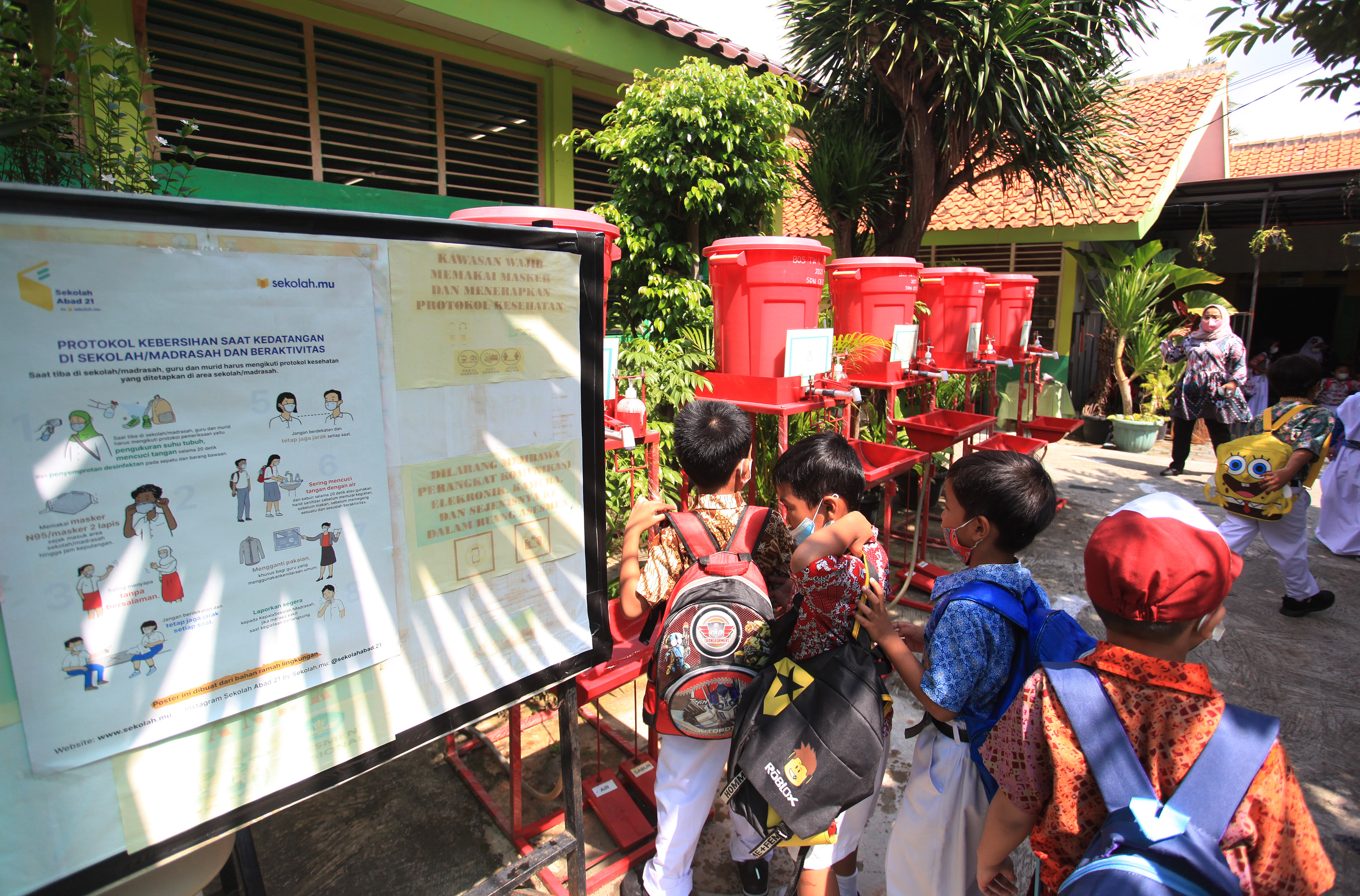 Epidemiolog: DKI Perlu Hentikan PTM Sebulan