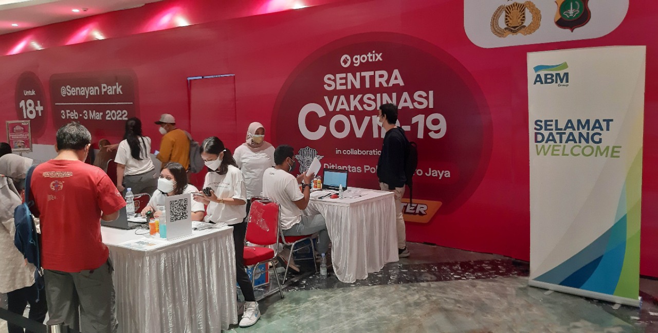 Sentra vaksinasi covid-19 dilaksnakan mulai pada 3 Februari-3 Maret 2022 di Mall Senayan Park, Jakarta.