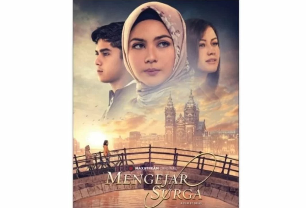Poster film Mengejar Surga