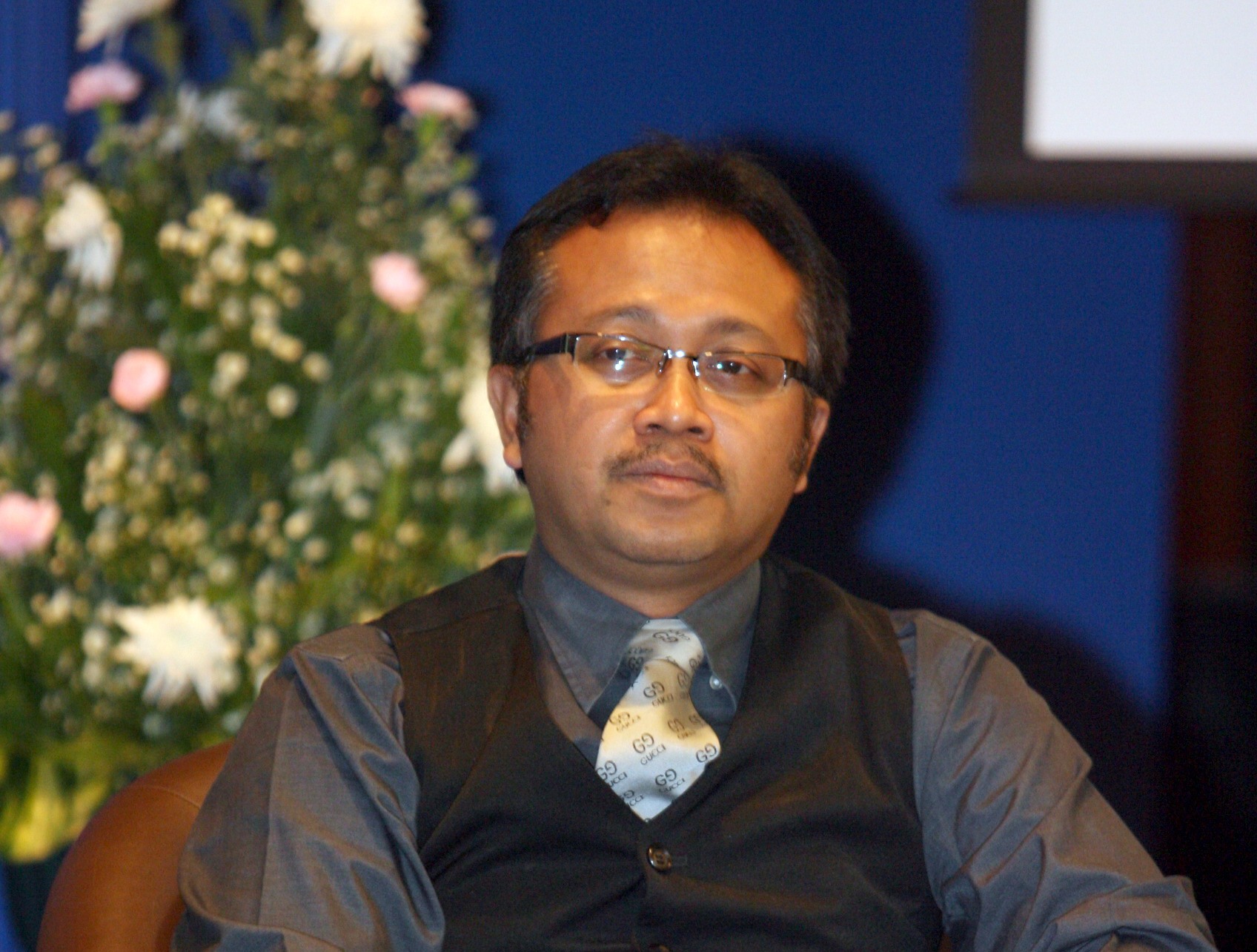  Pakar ekonomi dan bisnis Universitas Gadjah Mada (UGM) Profesor Mudrajad Kuncoro.