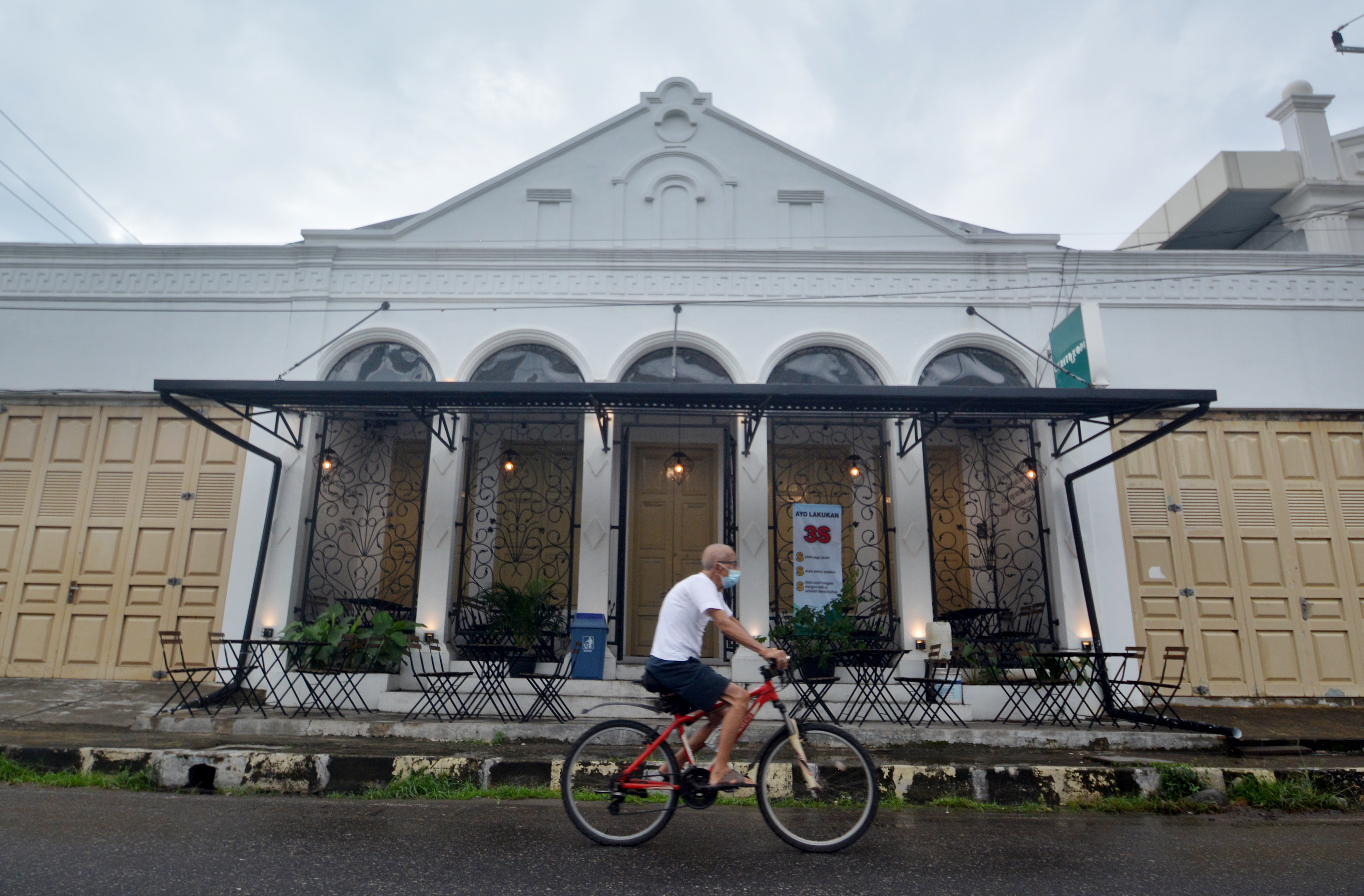 Kawasan Batang Arau Padang Dijadikan Pusat Jajanan Tradisional