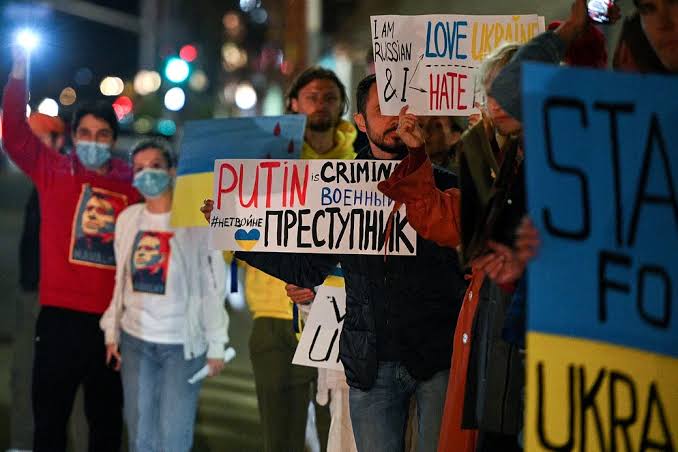 Protes invasi Rusia ke Ukraina di Los Angeles, Amerika Serikat