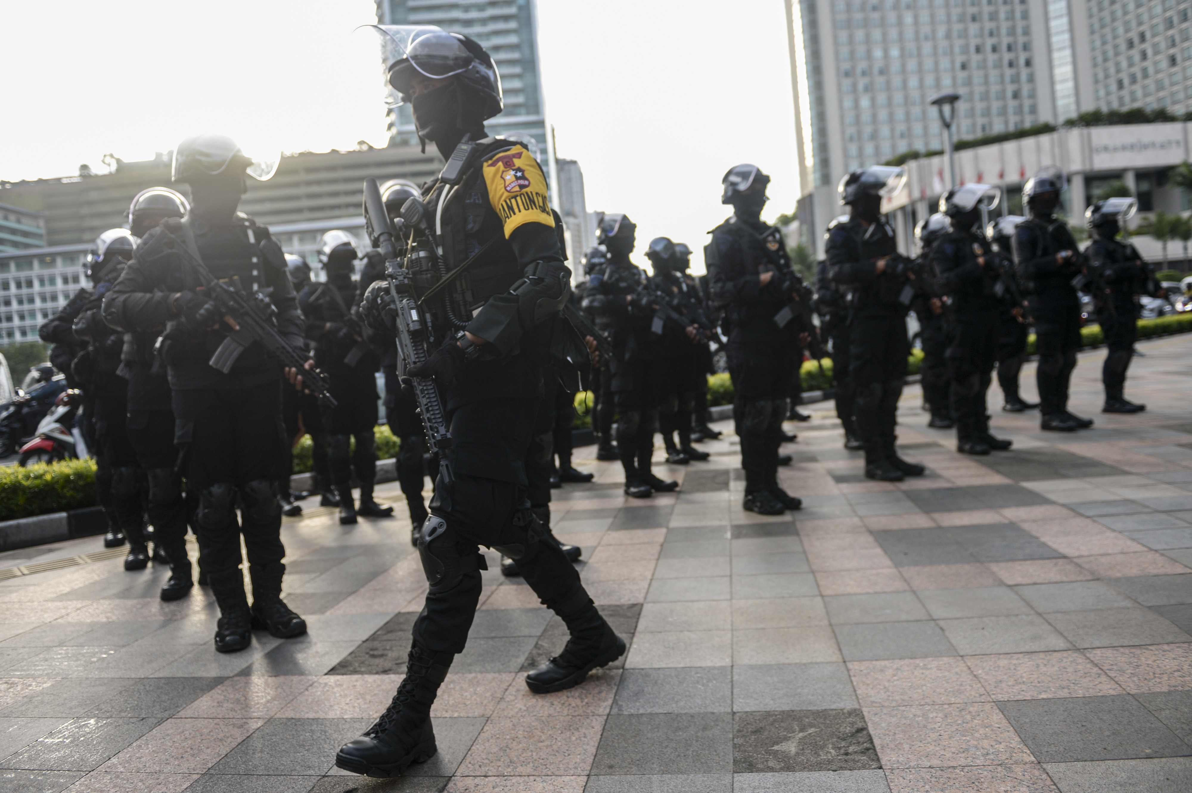 Ilustrasi sejumlah personel Polda Metro Jaya saat berjaga di kawasan Bundaran HI.