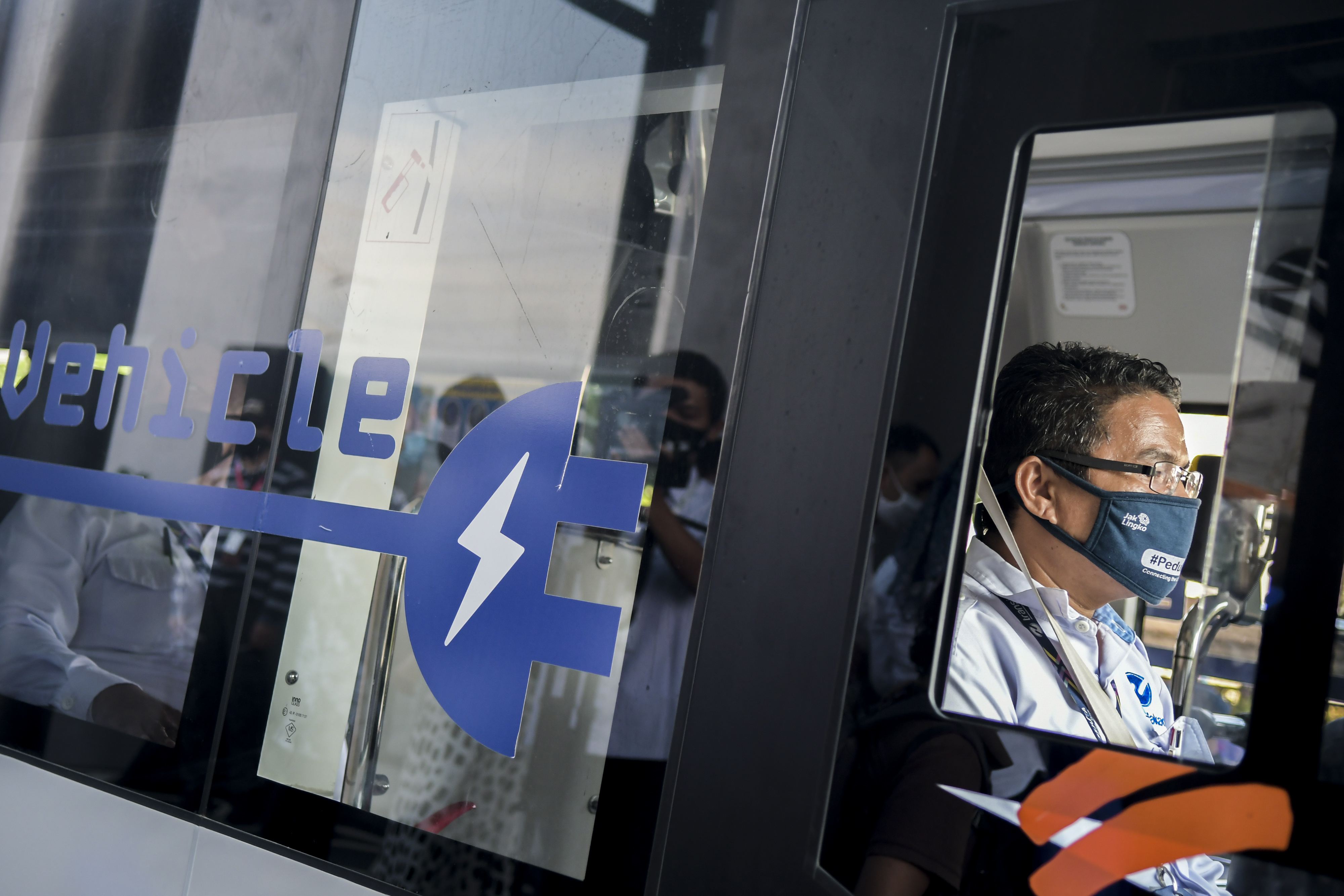 Tingkatkan Kesejahteraan, Karyawan TransJakarta Dapat Beras 5 Kg Gratis