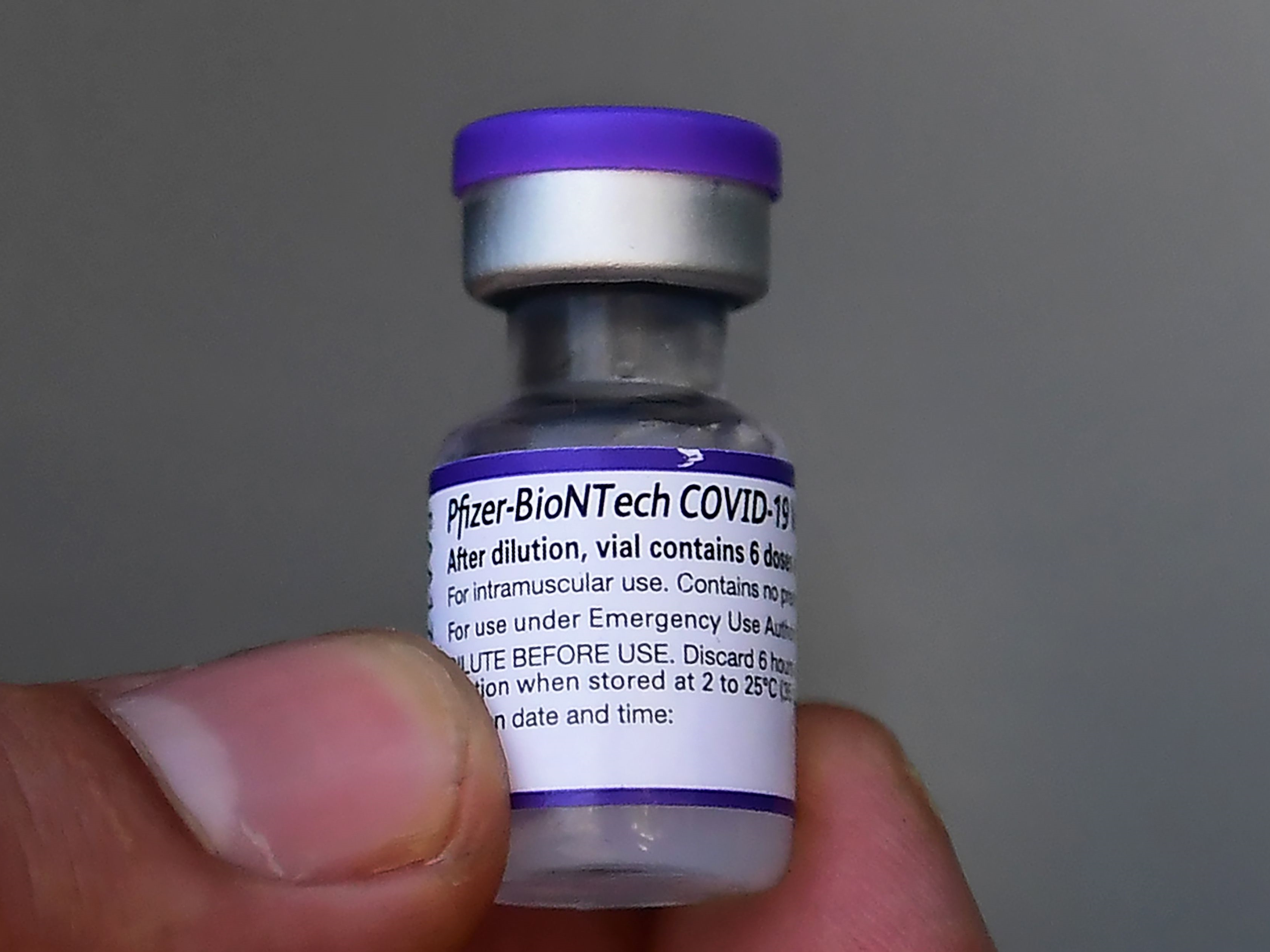 Vaksin covid-19 Pfizer.