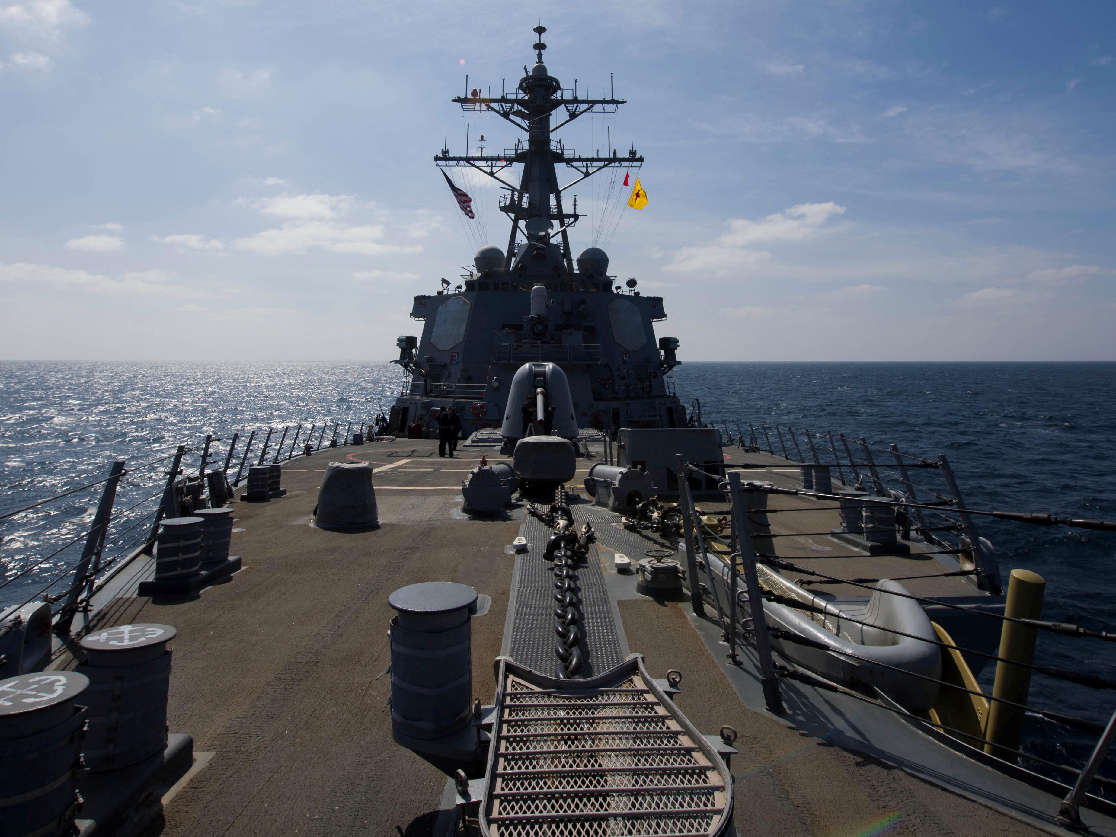 AS Kirim Kapal Perang dan Jet Tempur ke UEA setelah Serangan Houthi