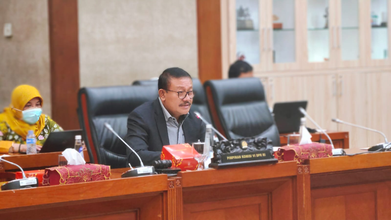 DPR : Berat!! Syarat Pengajuan Kredit Usaha Harus Beromset Rp50 Miliar