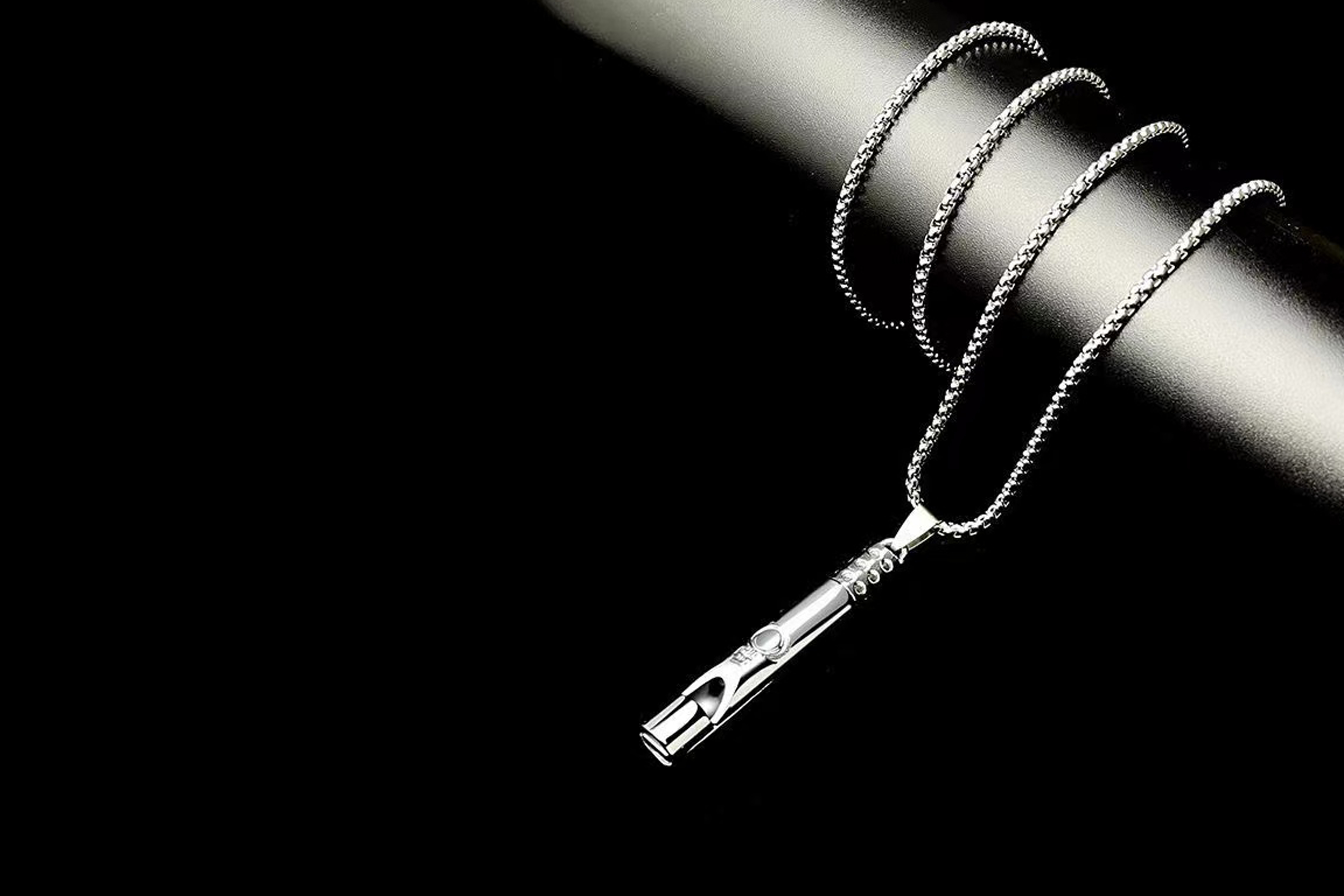 Salah satu produk Elloise yang menyasar kaum pria.