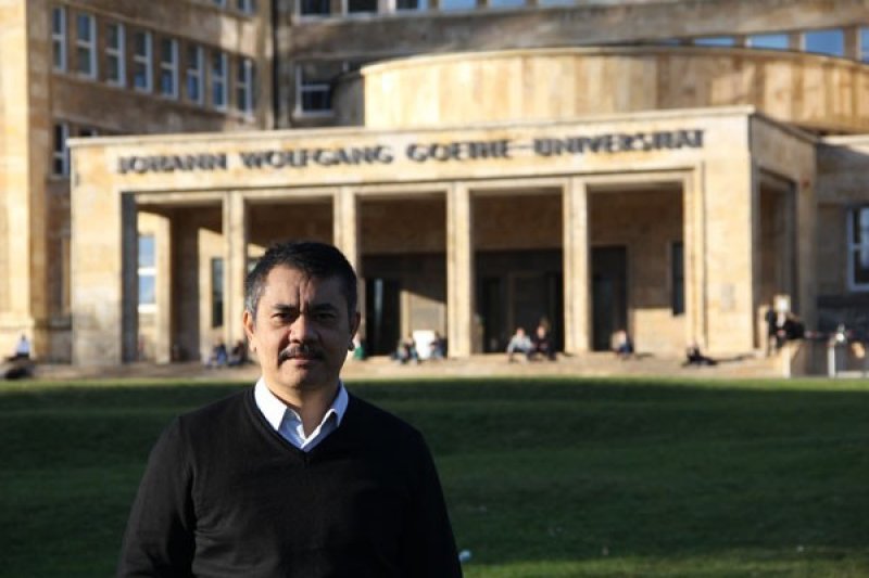 Duta Besar (Dubes) Republik Indonesia untuk Austria, Dr. iur Damos Dumoli Agusman.