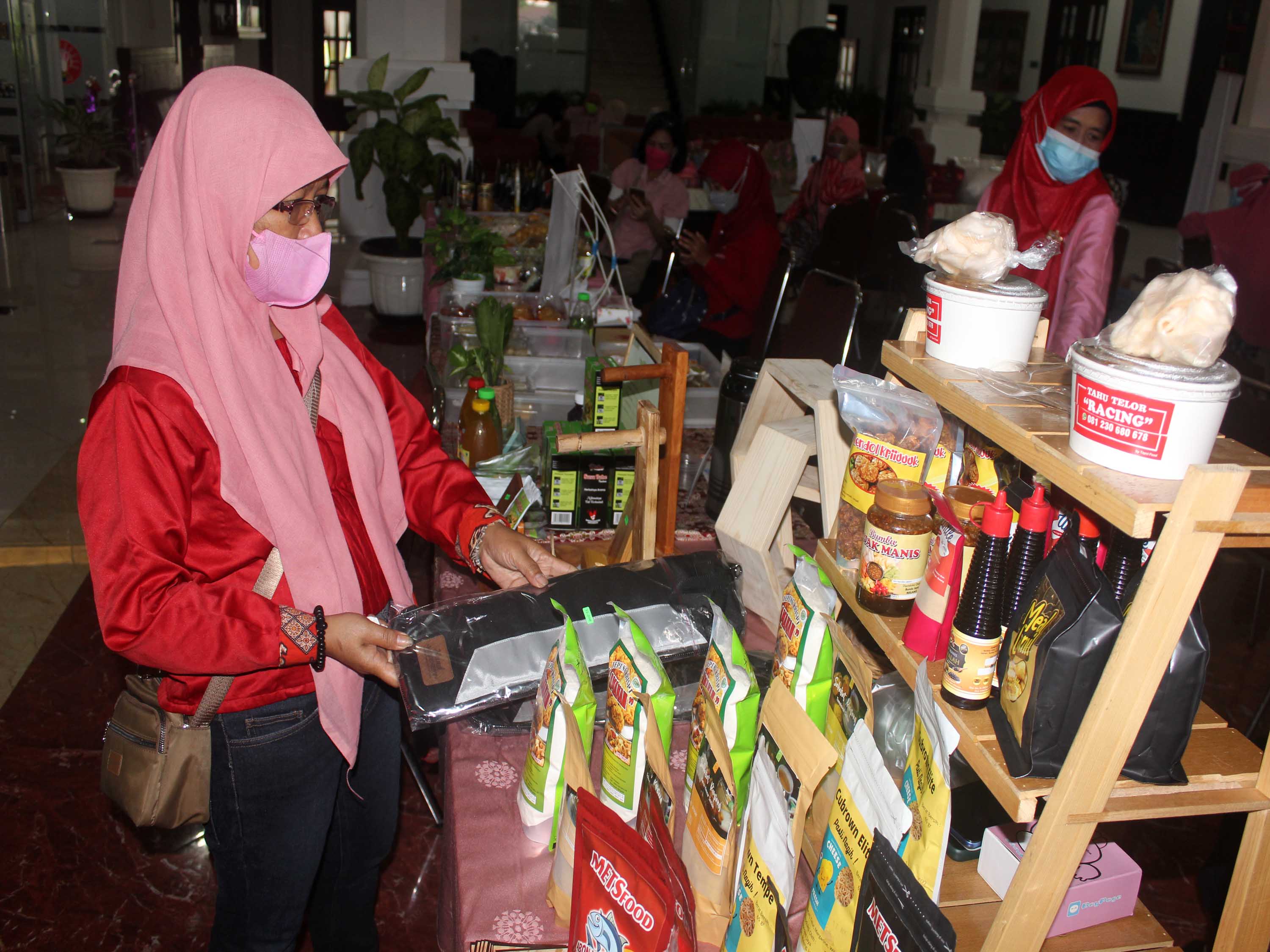 Pemerintah Dorong  UMKM dan Perempuan Pengusaha Bermigrasi ke Digital