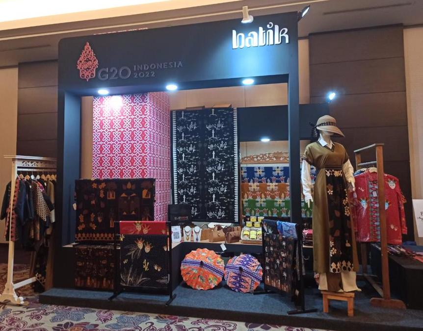 Stand batik Betawi menjadi salah satu brand itunjuk terlibat dalam forum besar G20 yang digelar pada 23-25 Februari 2022. 