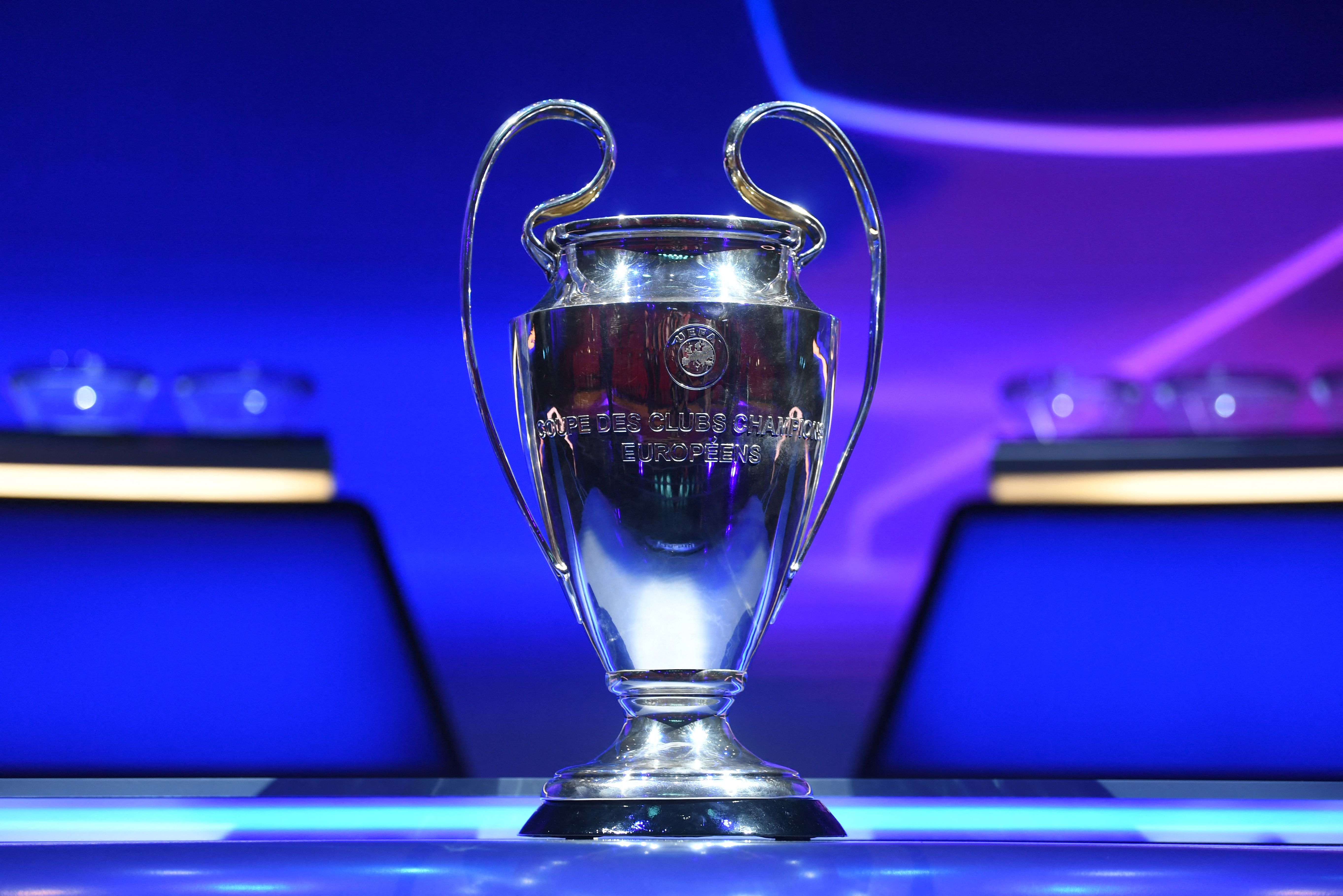 UEFA pertimbangkan pindahan lokasi final Liga Champions musim 2021-2022. 