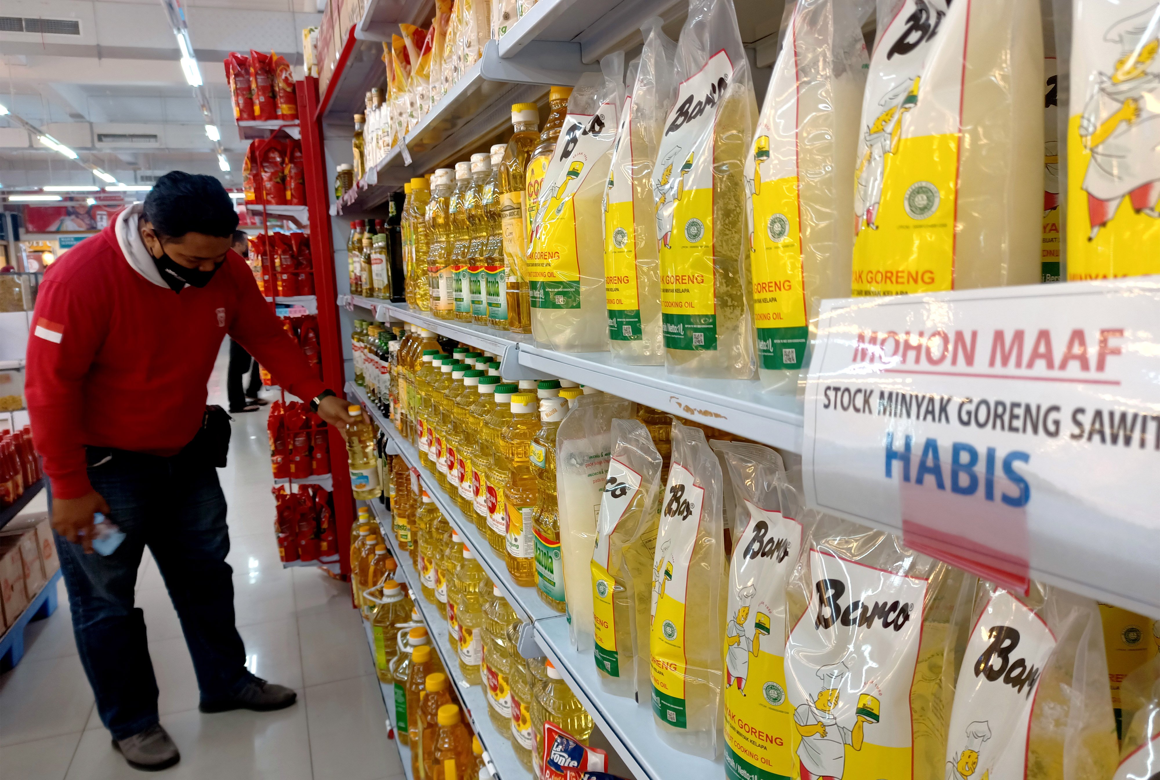 Distributor Batasi Stok Minyak Goreng ke Ritel Modern 