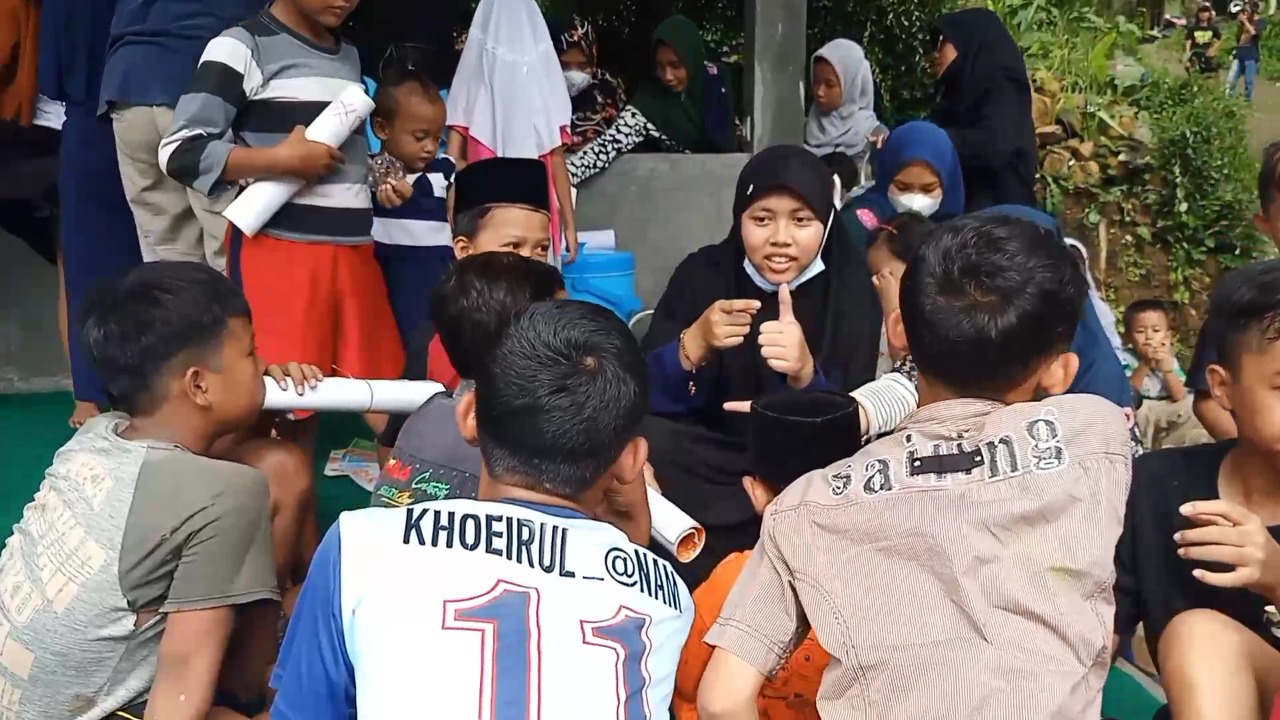 Anak-anak di Wadas, Kecamatan Bener, Purworejo, Jawa Tengah, menjalani trauma healing
