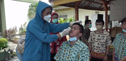 Hingga 10 hari ke depan PTM akan dihentikan sementara di seluruh wilayah Provinsi Lampung guna melihat perkembangan lebih lanjut.