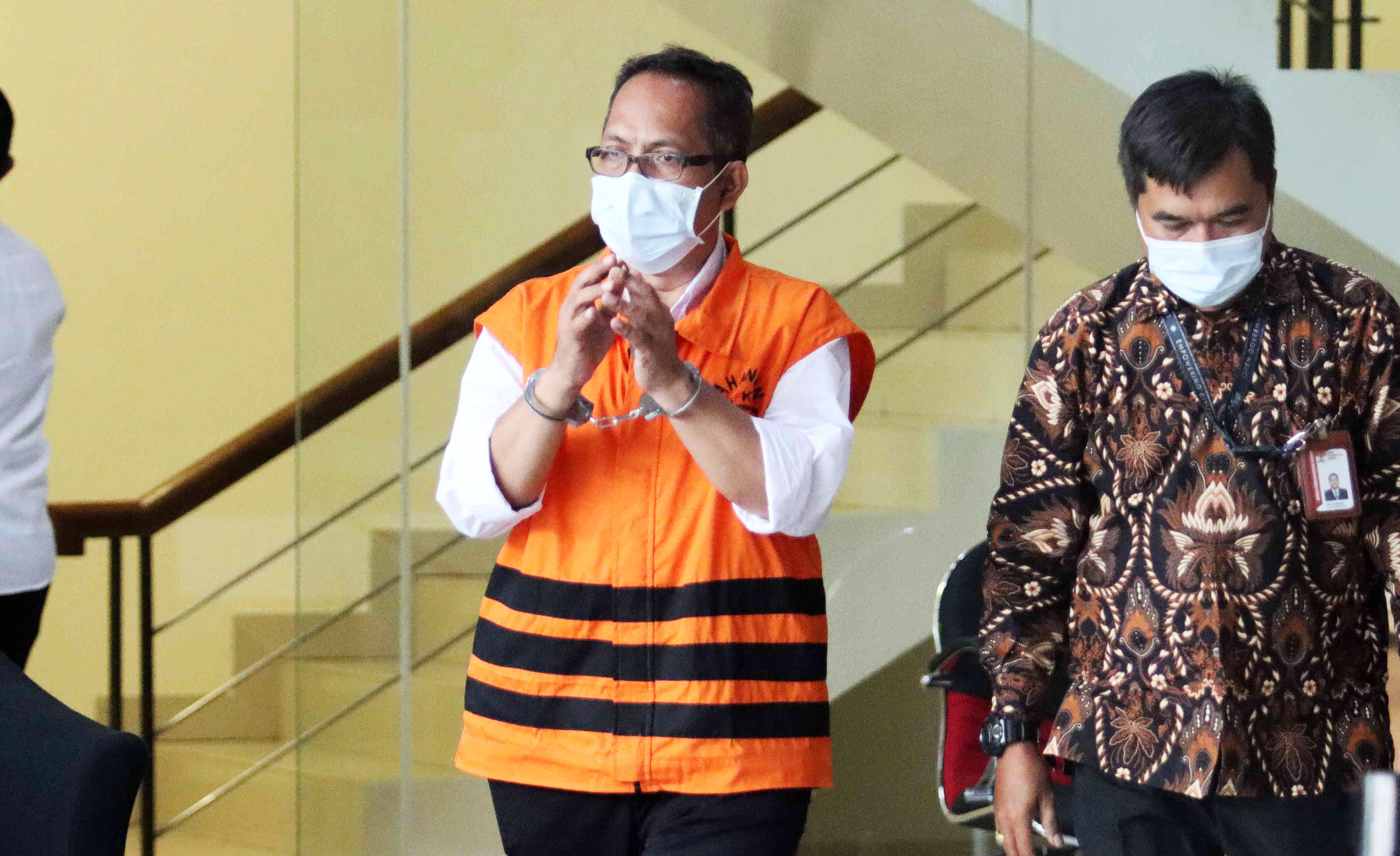 Tersangka hakim Pengadilan Negeri (PN) Surabaya nonaktif Itong Isnaeni Hidayat (rompi tahanan)