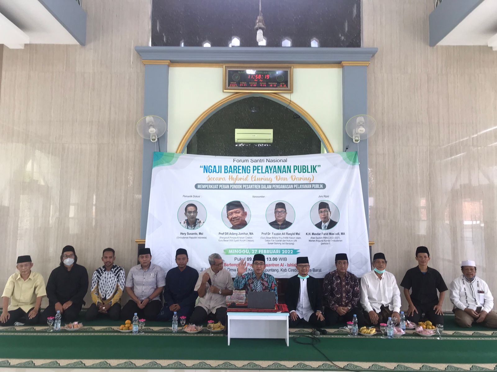 Ombudsman RI meminta Ponpes aktif mengawasi pelayanan publik, Minggu (27/2)