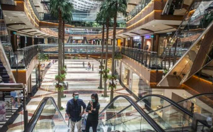 Covid-19 Mengganas, Asosiasi Harap tak ada Pengetatan Masuk Mal Lagi