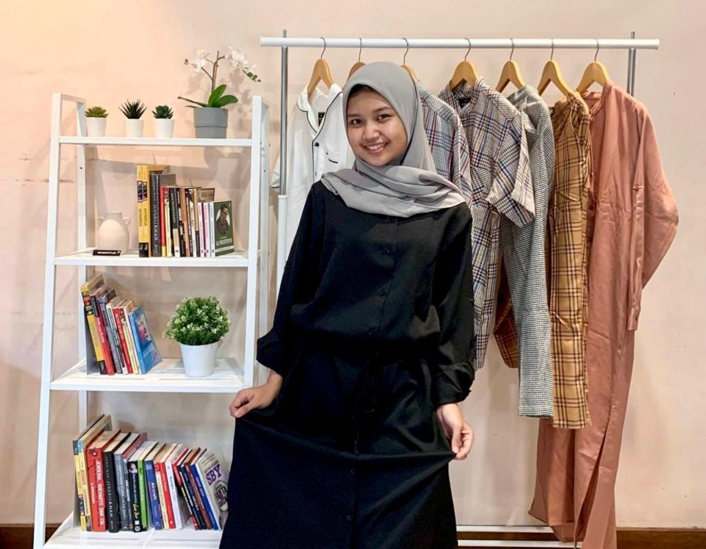 Produk busana muslim dari Bandung, Rebertus, menargetkan pasar Asia Tenggara tahun 2022.