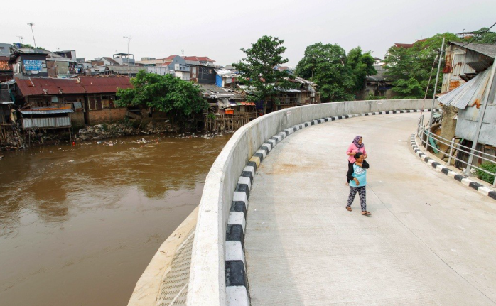 Ilustrasi normalisasi Kali Ciliwung.