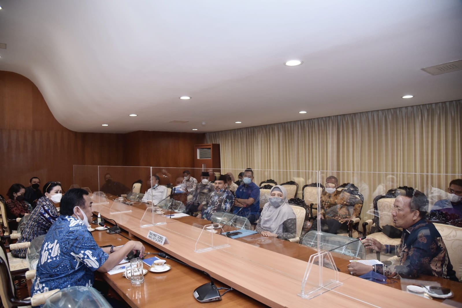 Wakil Ketua DPR Rachmat Gobel menerima kunjungan sejumlah kepala daerah di NTB