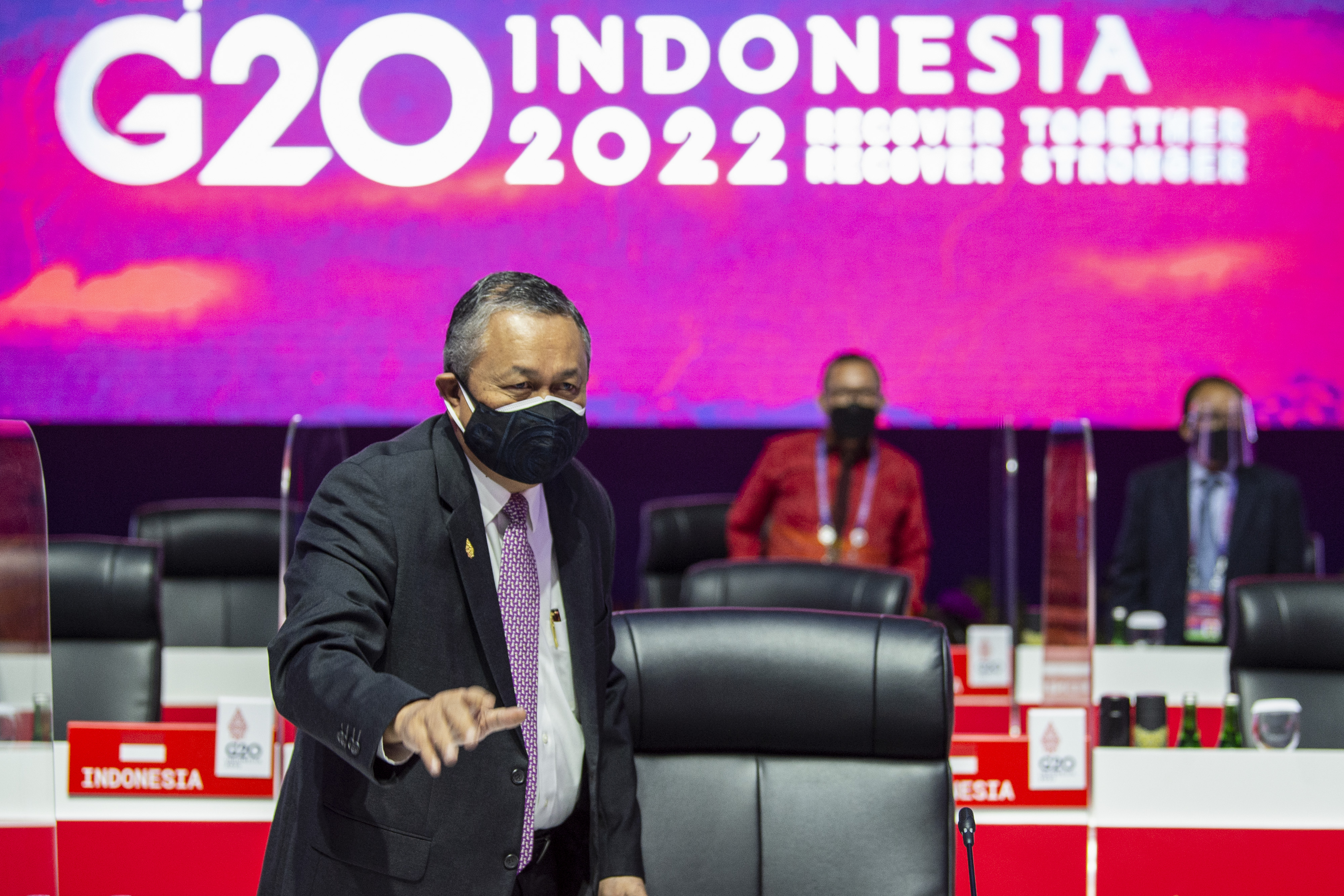 Gubernur Bank Indonesia Perry Warjiyo sebelum memimpin forum Side Event G20