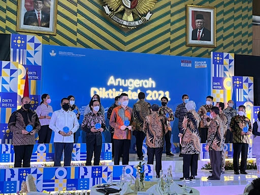 Blibli Dinobatkan Menjadi Best Mentoring Partner di Program Magang Kampus Merdeka   