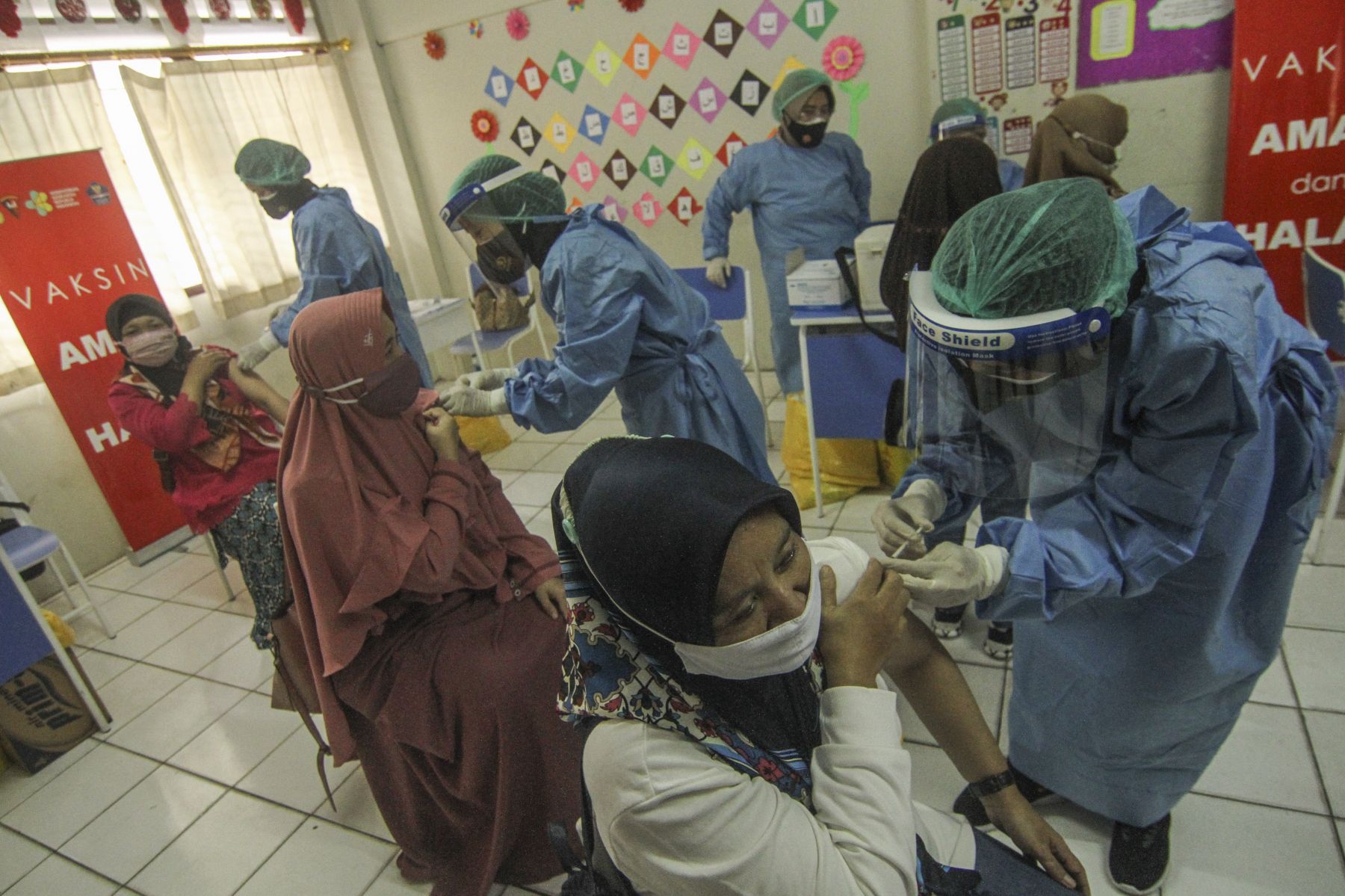 Ilustrasi. Vaksinasi guru