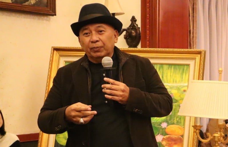 Pematung Indonesia I Nyoman Nuarta