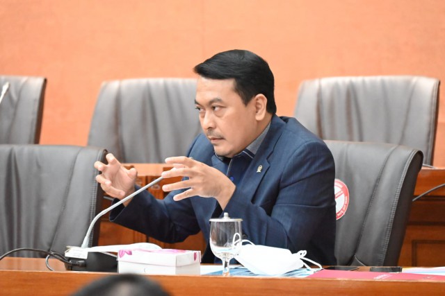 Anggota Komisi VI DPR RI Rudi Hartono Bangu di Gedung Nusantara I, Senayan, Jakarta, Senin (7/2).