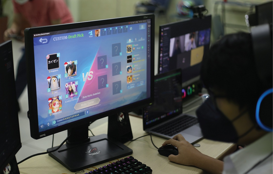 RRQ Academy Buka Kelas e-Sports di Sekolah Menengah