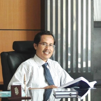 Prof Hamam Hadi.