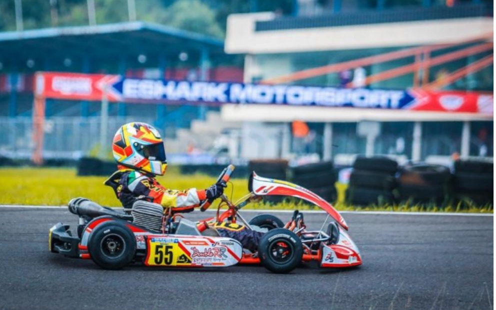 Rasyad Sammy membalap di Kelas Mini Rok Kejurnas Gokart 2022
