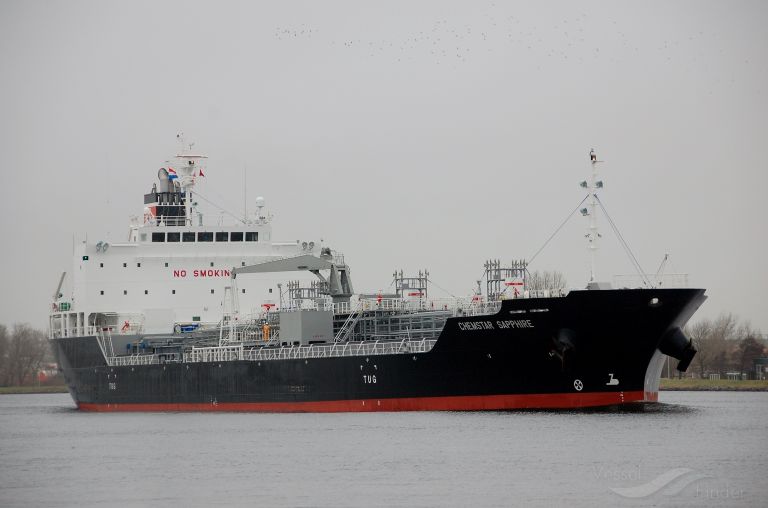 Kapal tanker MT Chemstar Sapphire berbendera Kepulauan Marshall.