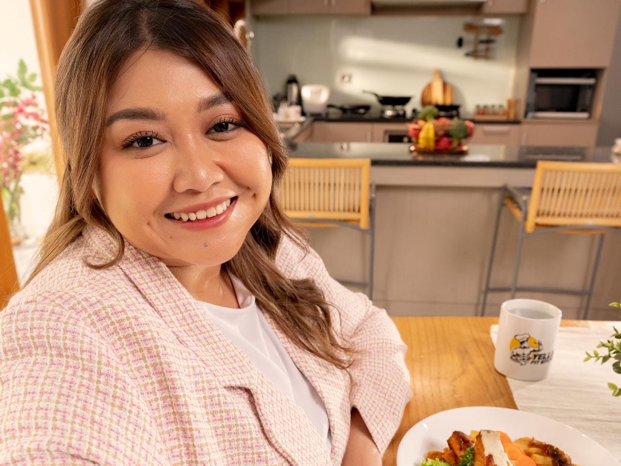 Clarissa Putri, seorang selebgram sekaligus model big size fashion Indonesia.