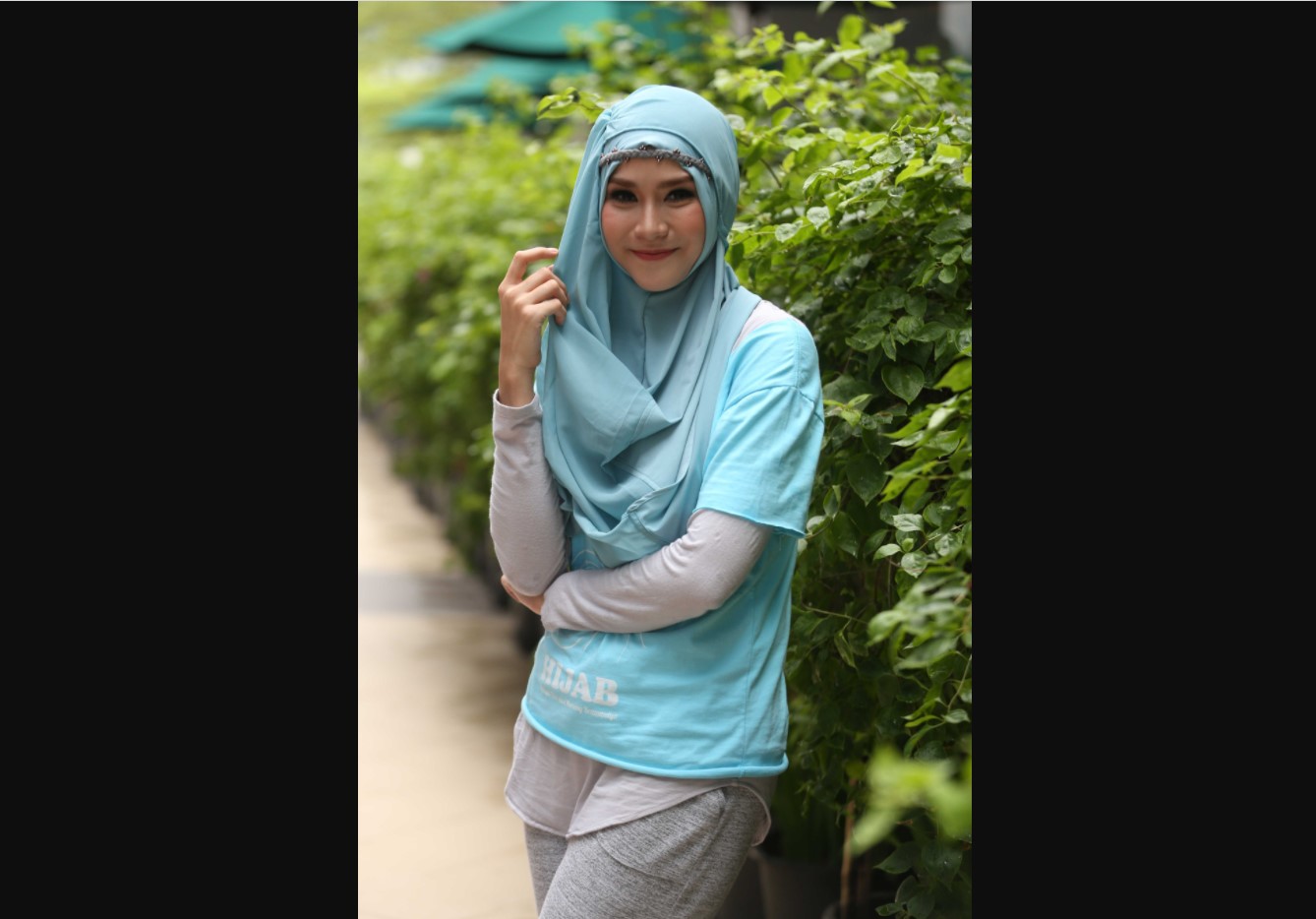 Selebritas Zaskia Adya Mecca